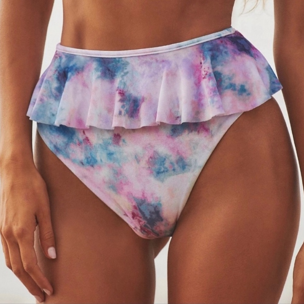 Candy skies beach riot daisy bikini bottom